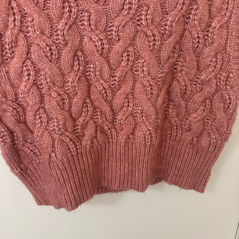 Sincerely Jules Cable Knit sleeveless crew neck Sweater size M - Picture 6 of 9